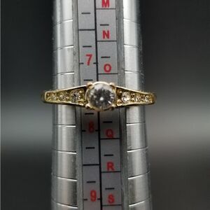 Antique grandma's estate 2ct crystal ring size 7.5. R106